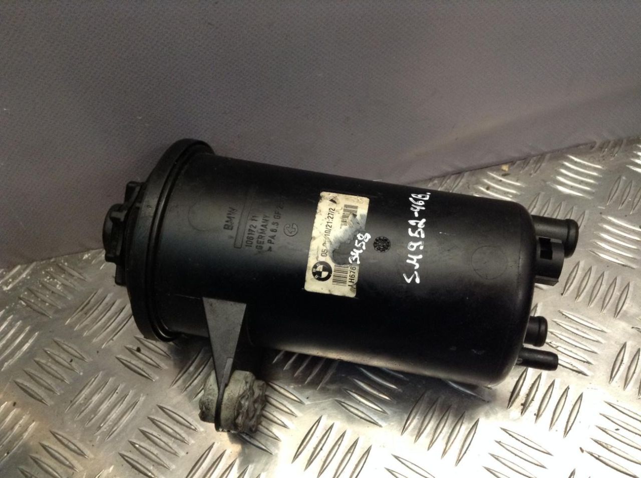 бачок гидроусилителя BMW 7 серия E65/E66/E67 2003, 4.4 л., АКПП, седан, 6763458 - фото №1