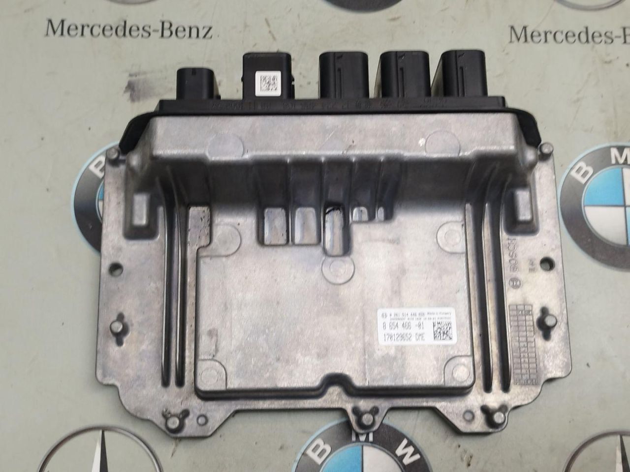 блок управления двигателем BMW 2 серия Active Tourer F45 2015, 2.0 л., B48 A20 A, 8654466 - фото №1