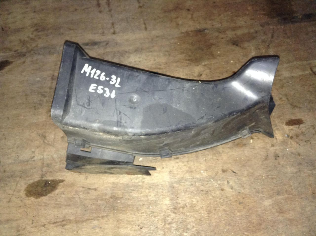 воздуховод (дефлектор) радиатора BMW X5 E53 2001, 3.0 л., дизель, АКПП, внедорожник 5 дв., 8402426 - фото №1