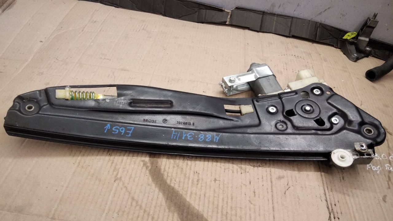 стеклоподъемник задний правый BMW 7 серия E65/E66/E67 2003, 4.4 л., бензин, АКПП, седан, 7024813, 7024814 - фото №1