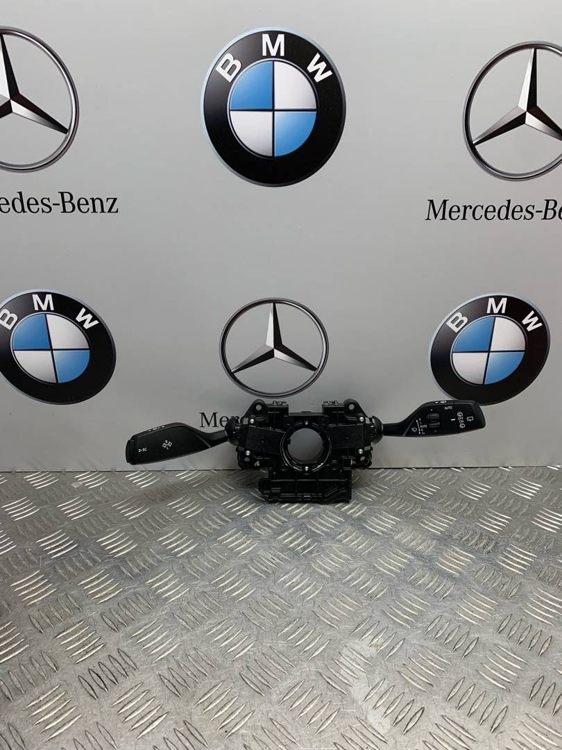 переключатель подрулевой (стрекоза) BMW 5 серия G30/G31 2018, 2.0 л., B48 B20 A, бензин, задний привод, правый руль - фото №1