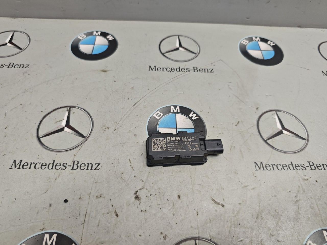 антенна BMW XM G09 2024, 4.4 л., бензин, 475, полный привод, 5A81725 - фото №1