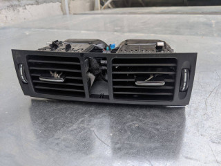 дефлектор обдува салона Mercedes-Benz C-Класс W204/S204 2009, 3.0 л., M 272.948, бензин, A2048304054