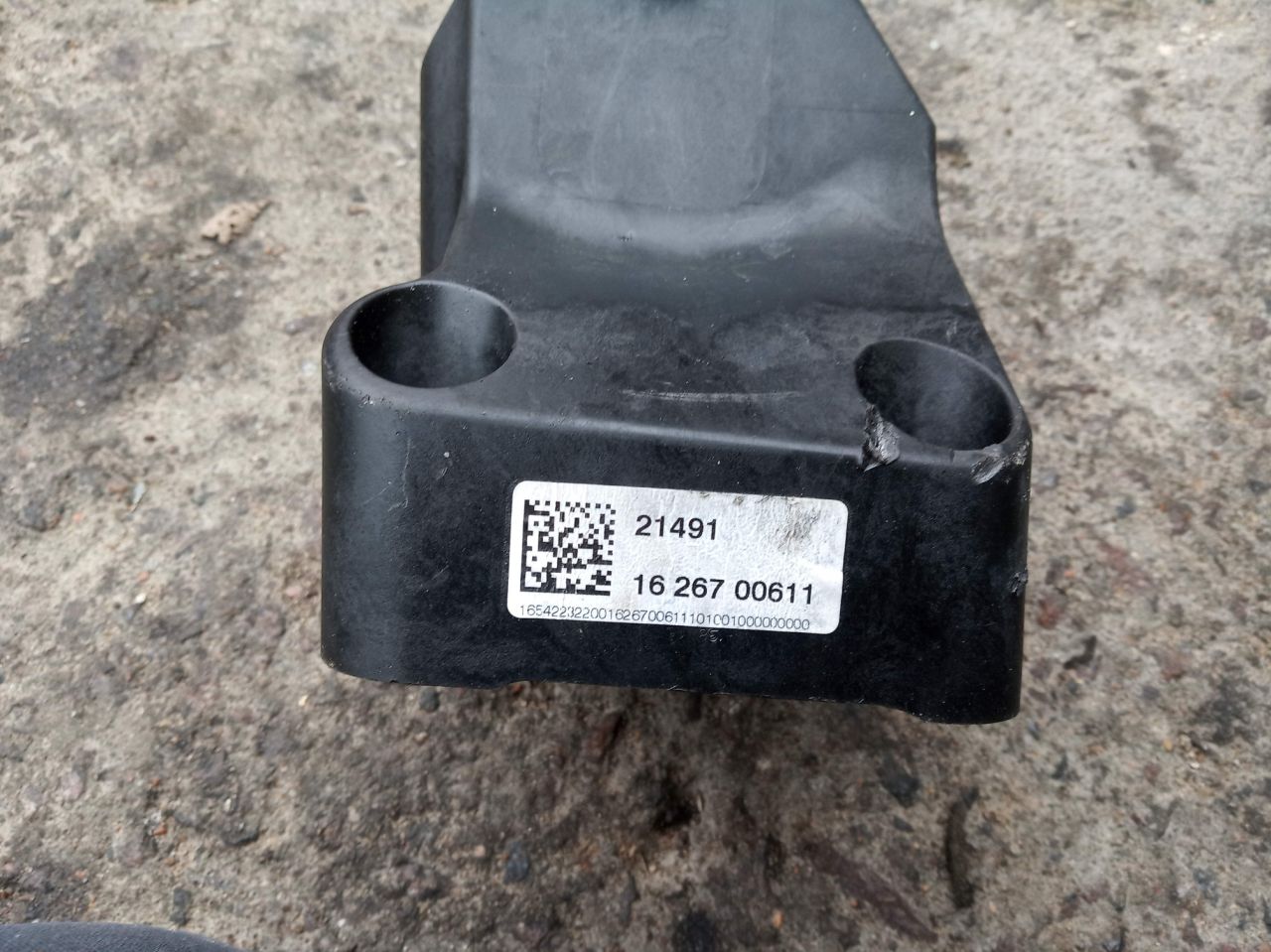 кронштейн двигателя Mercedes-Benz E-Класс W213/S213/C238/A238 2018, 2.2 л., бензин, 1626700611 - фото №1