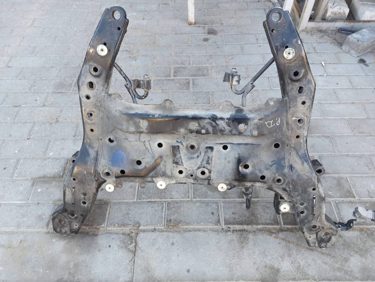 балка подвески передняя (подрамник) BMW X1 F48 2017, 1.8 л., дизель, АКПП, 475, полный привод, 6872729 - фото №1