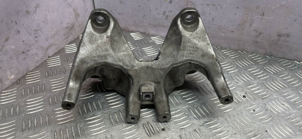 кронштейн (крепление) BMW, 13992010, 6775909 - фото №1