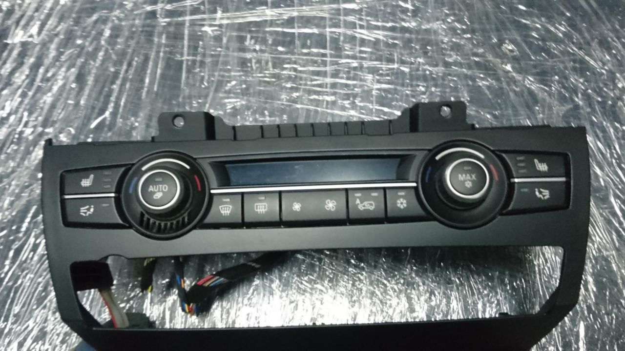блок управления печки / климат-контроля BMW X5 E70 2010, 3.0 л., N57 D30 A, дизель, АКПП, внедорожник 5 дв., 64119227924, 64119310449 - фото №1