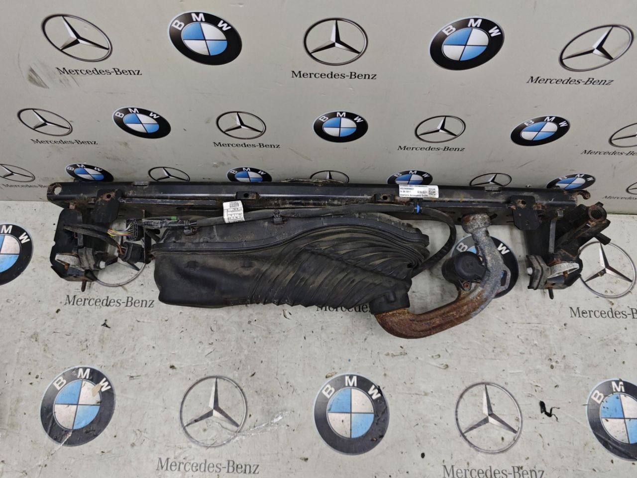 прицепное устройство (фаркоп) BMW 5 серия G30/G31 2017, 6888018 - фото №1