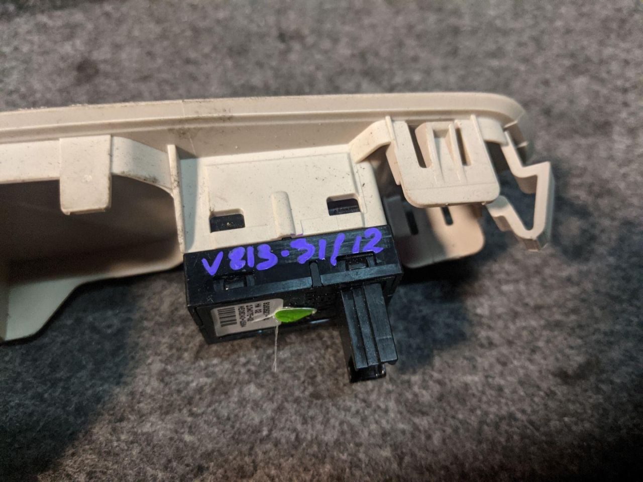 кнопка стеклоподъемника двери BMW 7 серия F01/F02 2010, 4.4 л., N63 B44 A, бензин, АКПП, седан, 9163527 - фото №1