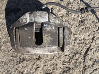 суппорт передний правый BMW 5 серия E60/E61 2007, 3.0 л., N54 B30 A, бензин, АКПП, белый, седан, задний привод, 6756304, 34116756304, 6030348, 556