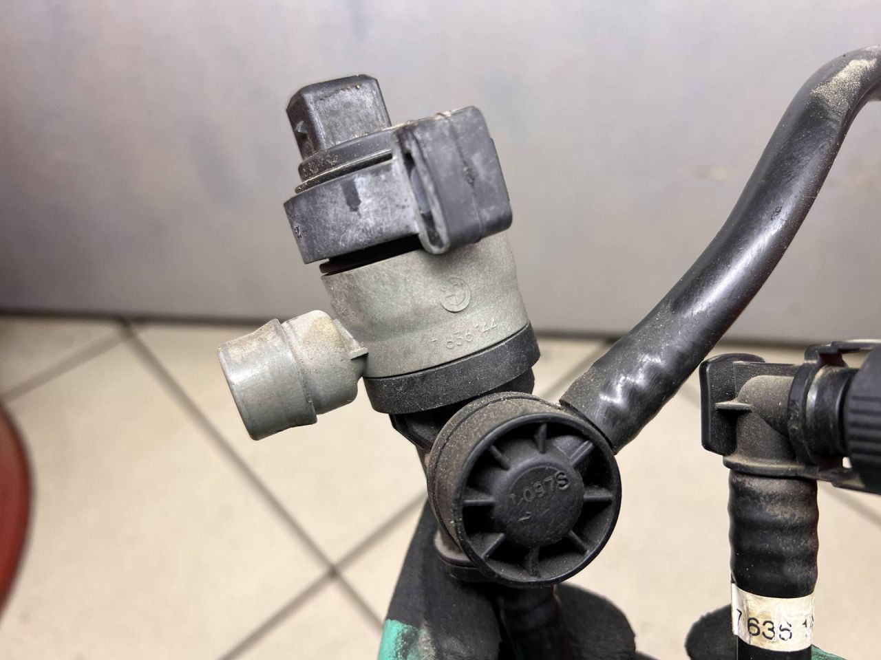 клапан вентиляции топливного бака BMW 2013, 2.0 л., N20 B20 A, бензин, 7656144 - фото №1