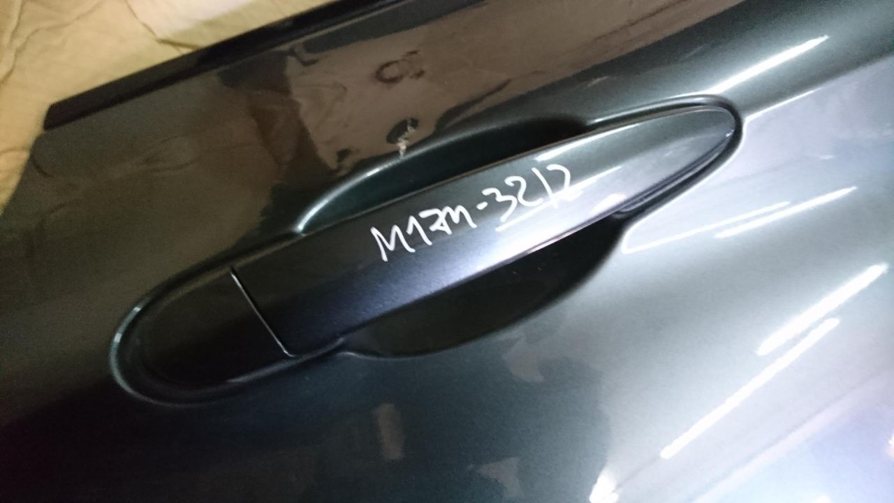 ручка наружная задняя правая BMW 2013, 2.0 л., N47 D20 C, дизель, АКПП, хетчбэк 5 дв., правый руль - фото №1