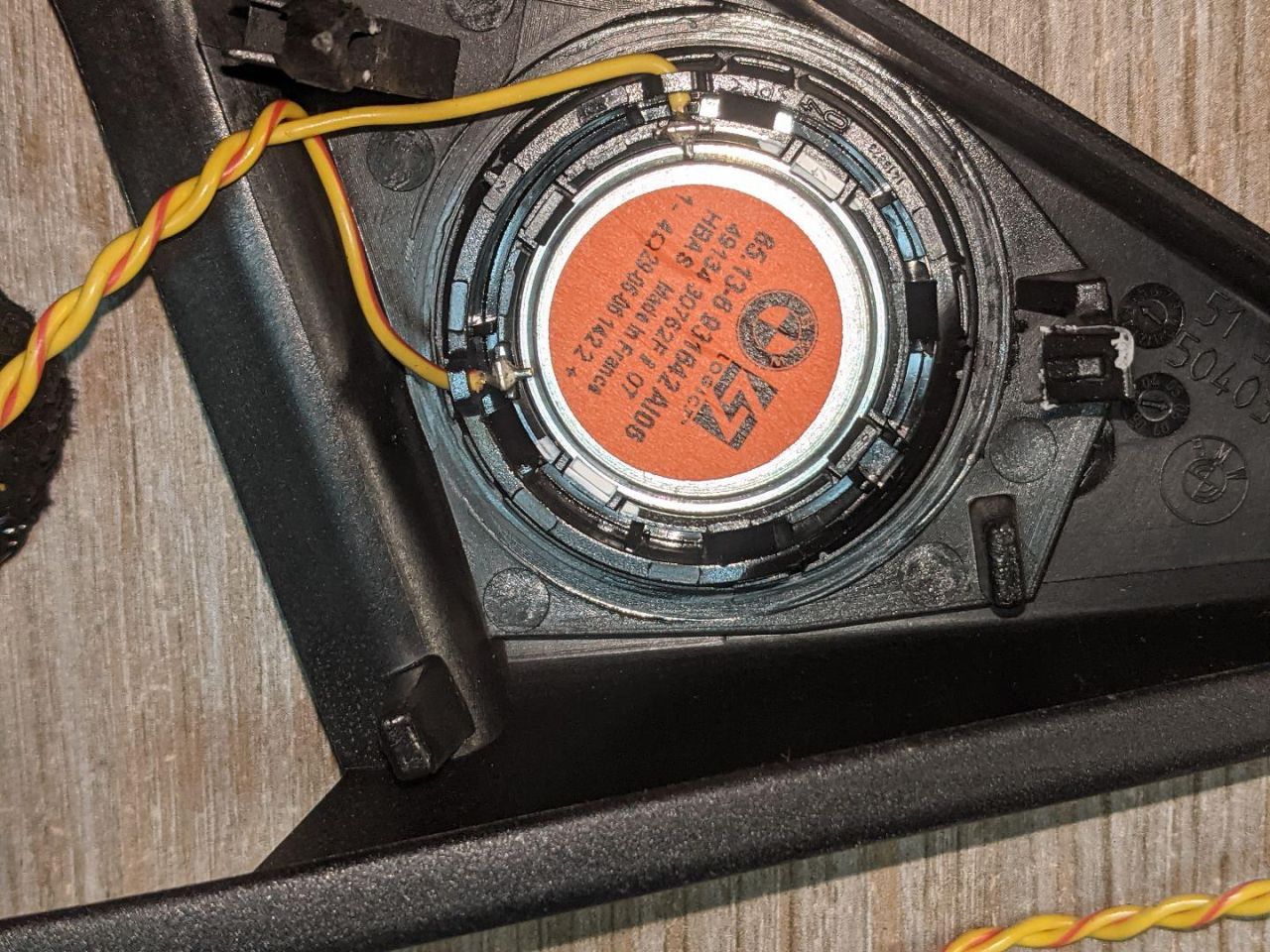 динамик высокочастотный (пищалка) BMW 6 серия E63/E64 2006, 3.0 л., N52 B30 A, бензин, АКПП, черный, купе, задний привод, правый руль, 65136931642, 6931642, 7009706 - фото №1