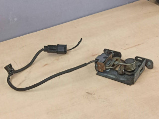 замок капота BMW X5 E70 2009, 3.0 л., дизель