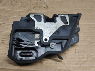 замок двери задней левой BMW X3 E83 2005