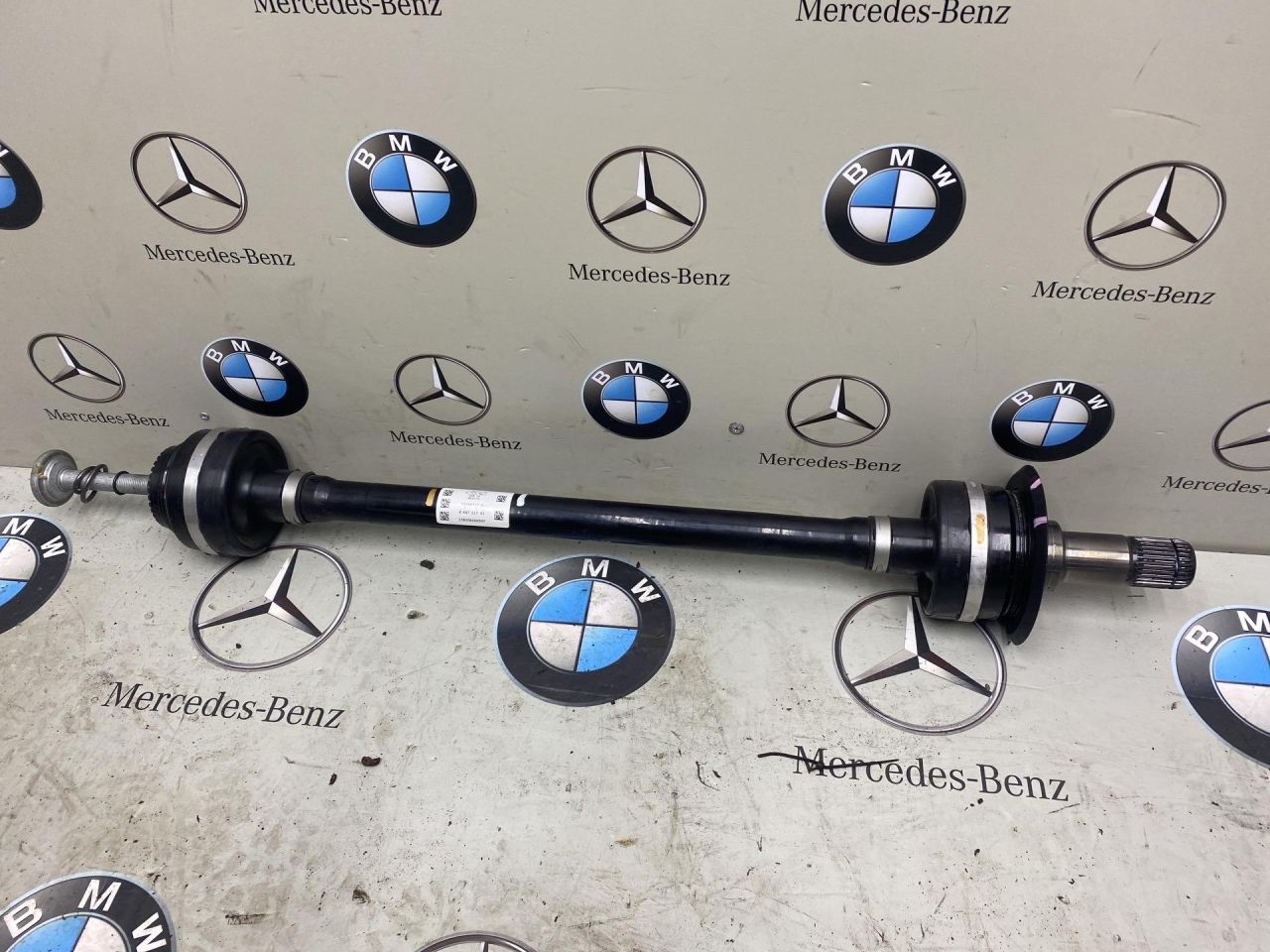 полуось задняя (приводной вал, ШРУС) BMW 2023, 3.0 л., B58 B30 A, бензин, 475, 8487517 - фото №1