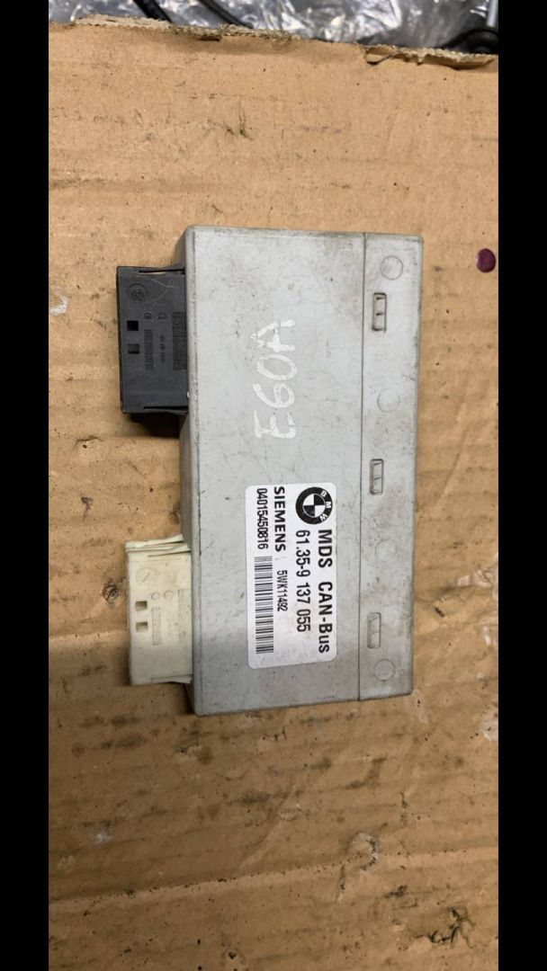 блок управления крышей / люком BMW 5 серия E60/E61 2007, 9137055 - фото №1