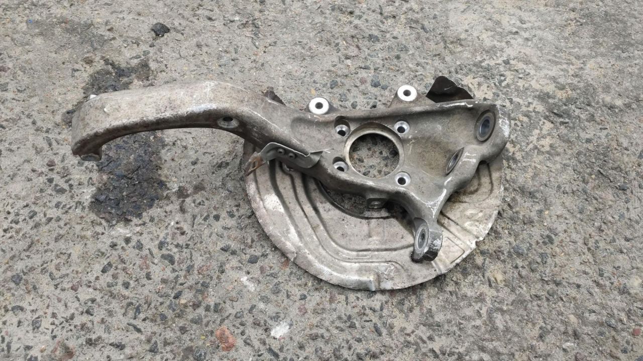 кулак поворотный правый BMW X5 E70 2007, 3.0 л., N52 B30 AF, бензин, АКПП, 6773784 - фото №1