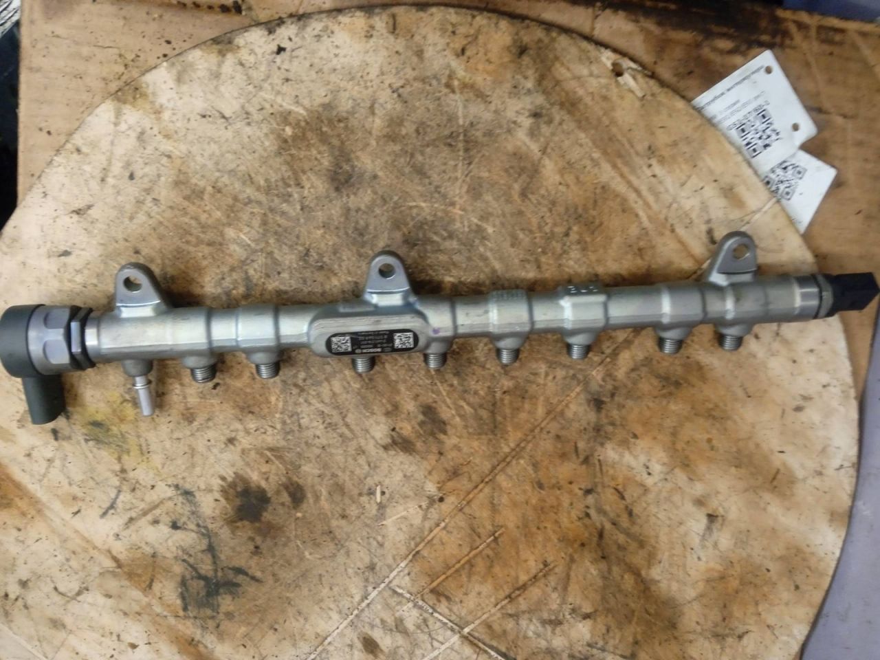 топливная рампа BMW 7 серия G11/G12 2017, 3.0 л., дизель, 8571569 - фото №1