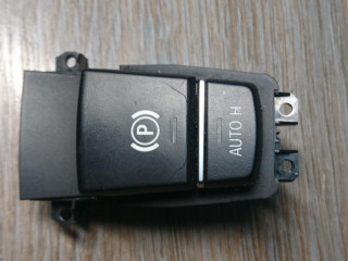 кнопка ручного тормоза (ручника) BMW 7 серия F01/F02 2010, 4.4 л., N63 B44 A, бензин, АКПП, седан, 9159997, 32143301-01