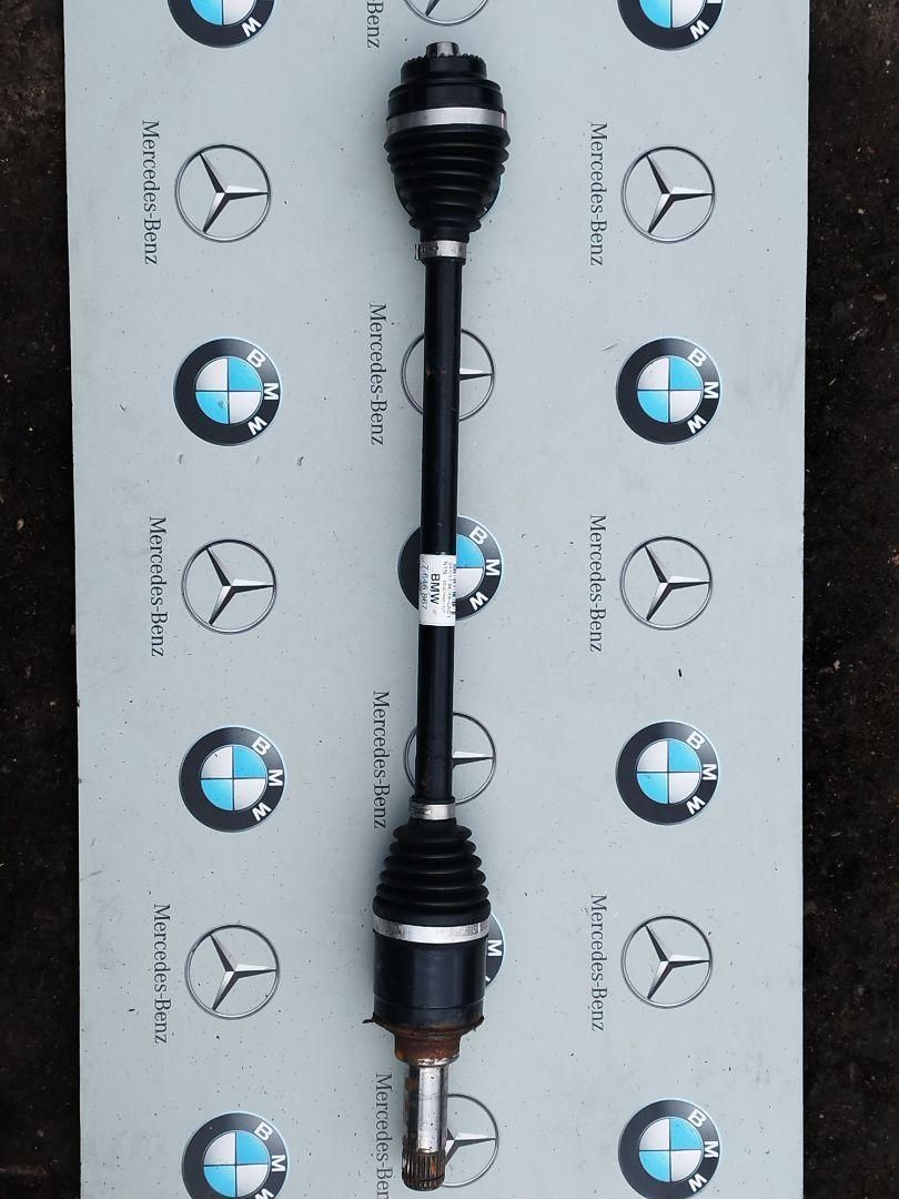 полуось задняя (приводной вал, ШРУС) BMW X1 F48 2018, 2.0 л., бензин, 7646867 - фото №1
