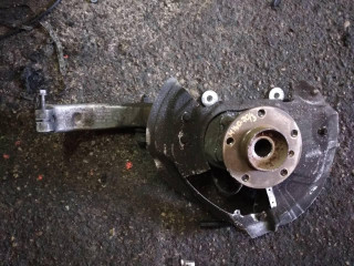 кулак поворотный правый BMW X5 E70 [рестайлинг] 2011, 3.0 л., N57 D30 B, дизель, АКПП, внедорожник 5 дв., 31216773784