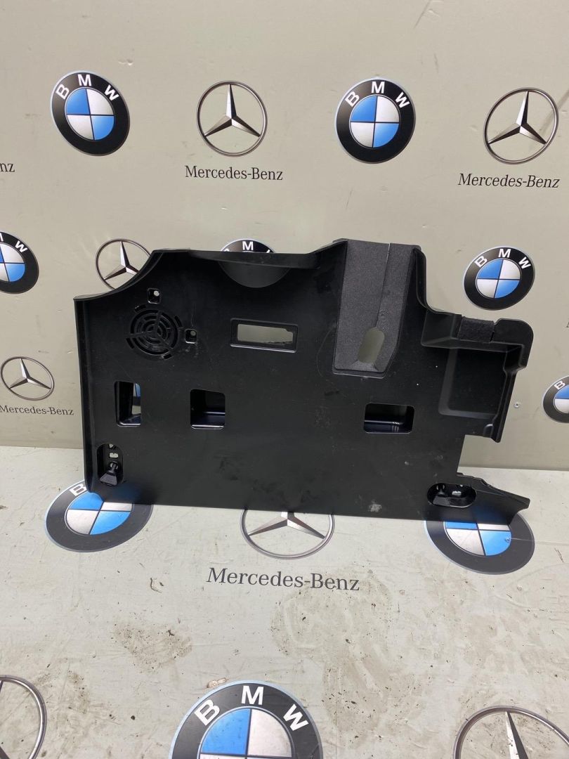 пластик BMW 2023, 3.0 л., B58 B30 A, бензин, 475, 9399364 - фото №1