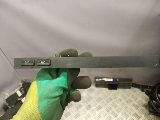 кнопка (выключатель) BMW 5 серия E39 [рестайлинг] 2001, 3.0 л., бензин, АКПП, универсал, 8373769