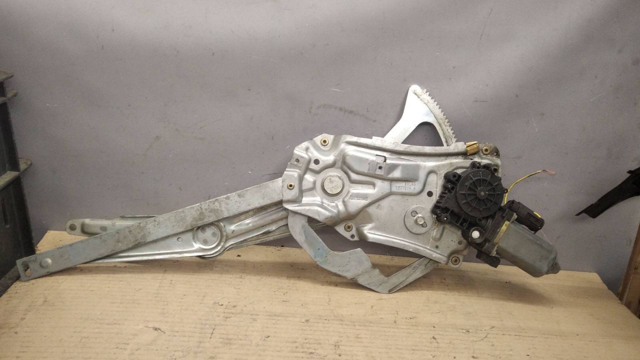 стеклоподъемник передний левый BMW 3 серия E36 1996, 1977579 - фото №1