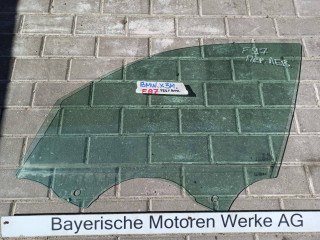 стекло двери передней левой BMW 2024, 3.0 л., бензин