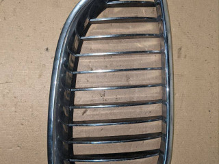 решетка радиатора BMW 5 серия E60/E61 2007, 3.0 л., N54 B30 A, бензин, АКПП, белый, седан, задний привод