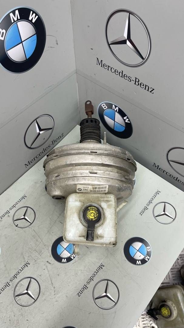 вакуумный усилитель тормозов BMW 5 серия E60/E61 2005 - фото №1