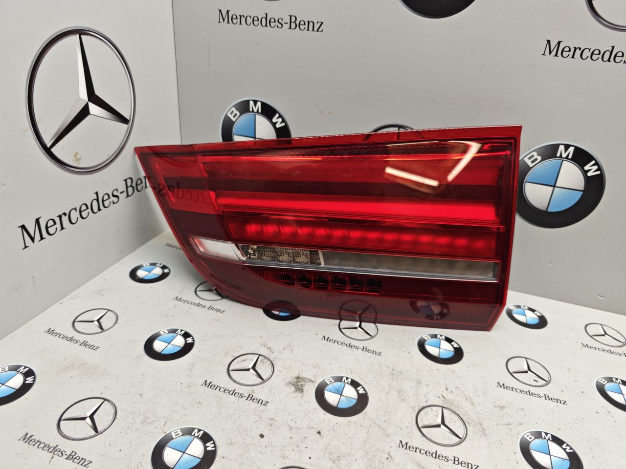 фонарь крышки багажника правый BMW X5 F15 2017, 3.0 л., N55 B30 A, бензин, АКПП, 7329046 - фото №1