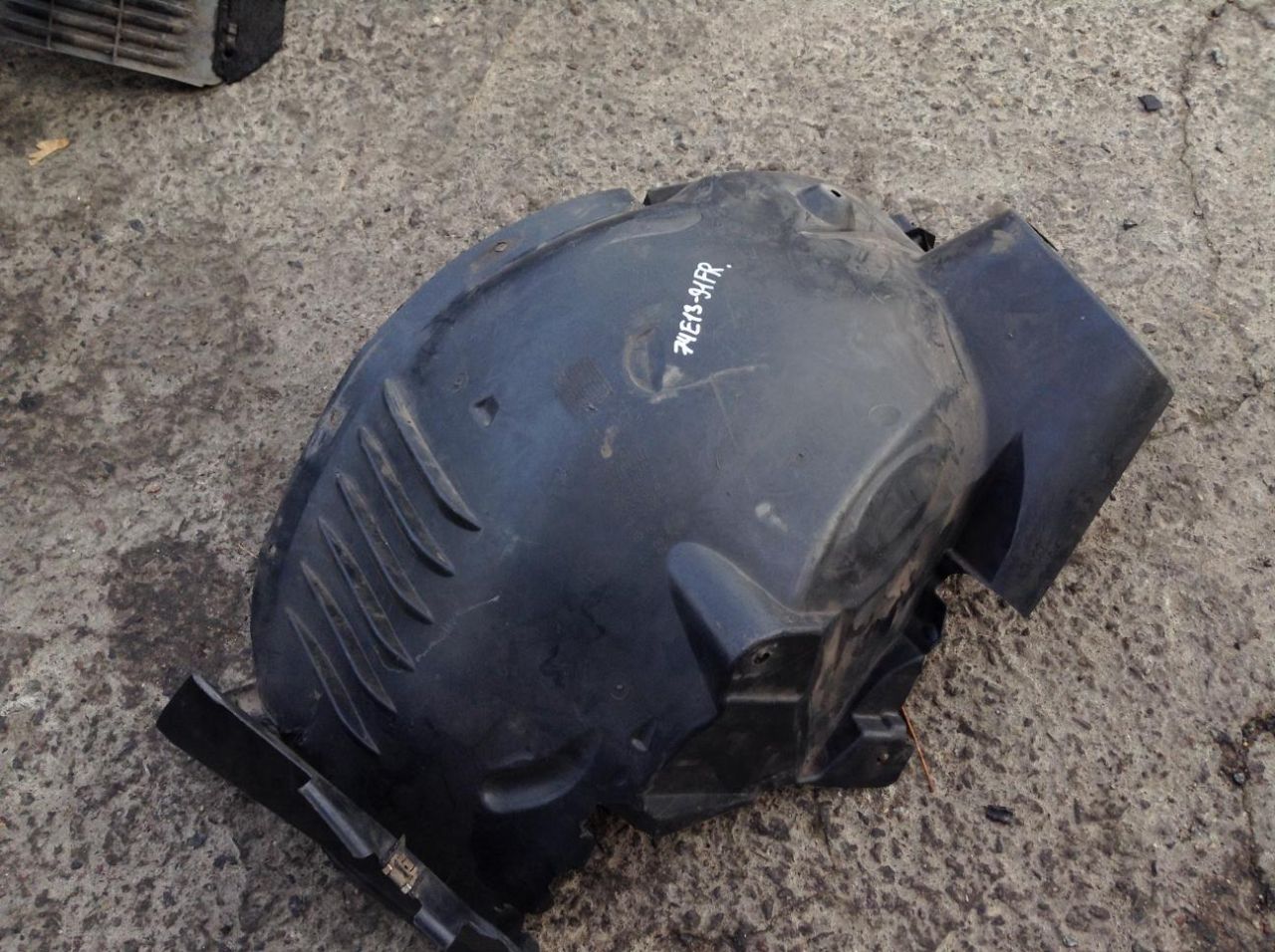 защита арок (подкрылок) Mercedes-Benz C-Класс W204/S204 2008, 2.1 л., дизель, МКПП, серебро, седан, A2046900230, A2046980030 - фото №1