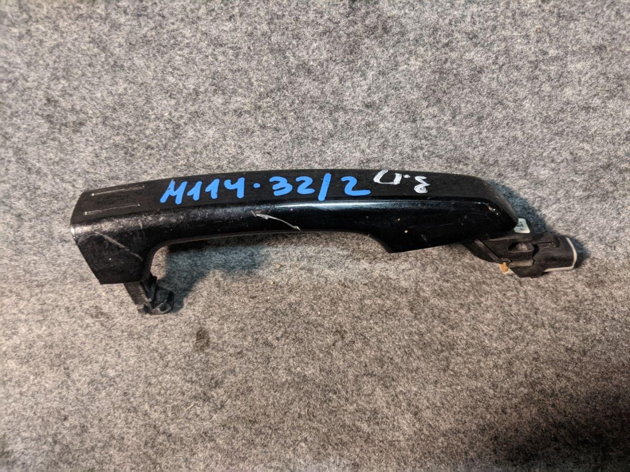 ручка наружная задняя правая Land Rover Range Rover Evoque L538 2012, 2.2 л., 224DT, дизель, АКПП, внедорожник 5 дв. - фото №1