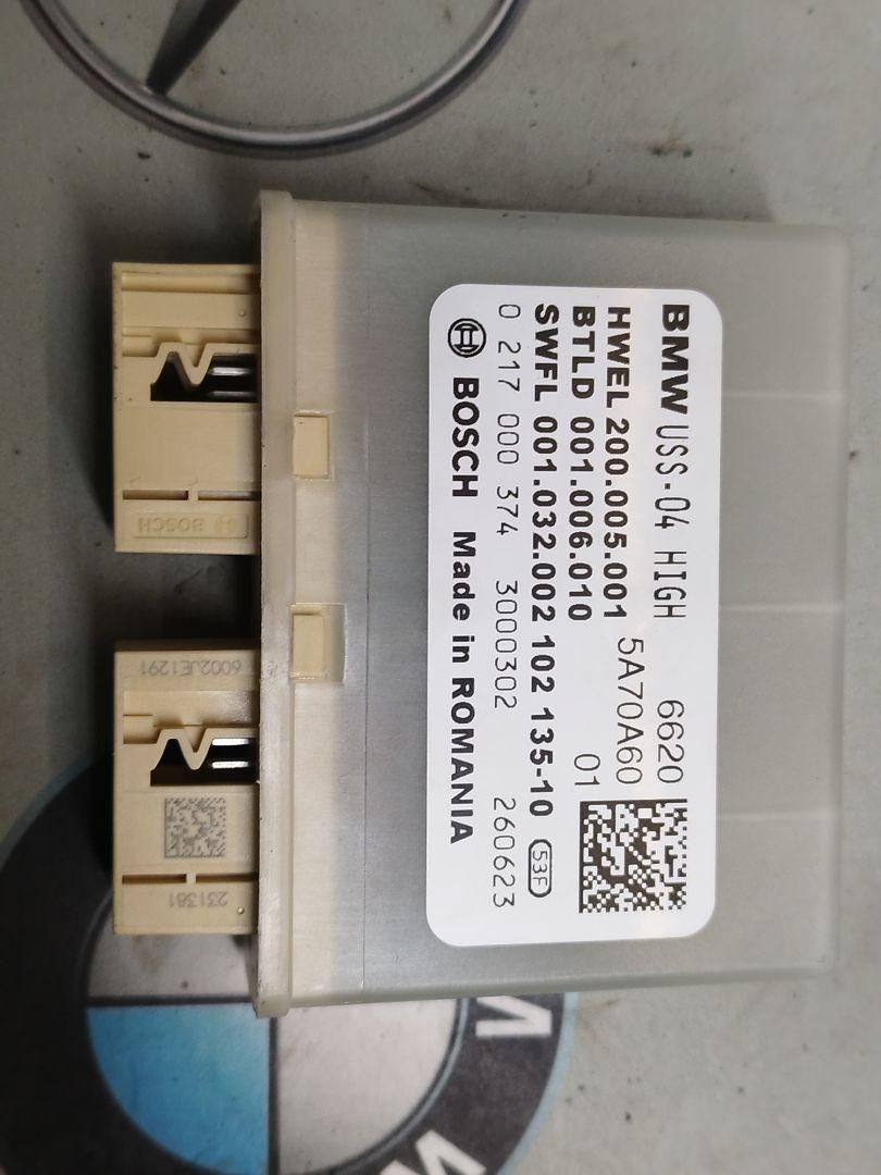 блок управления парктрониками BMW 2023, 2.0 л., бензин, 416, 5A70A60 - фото №1