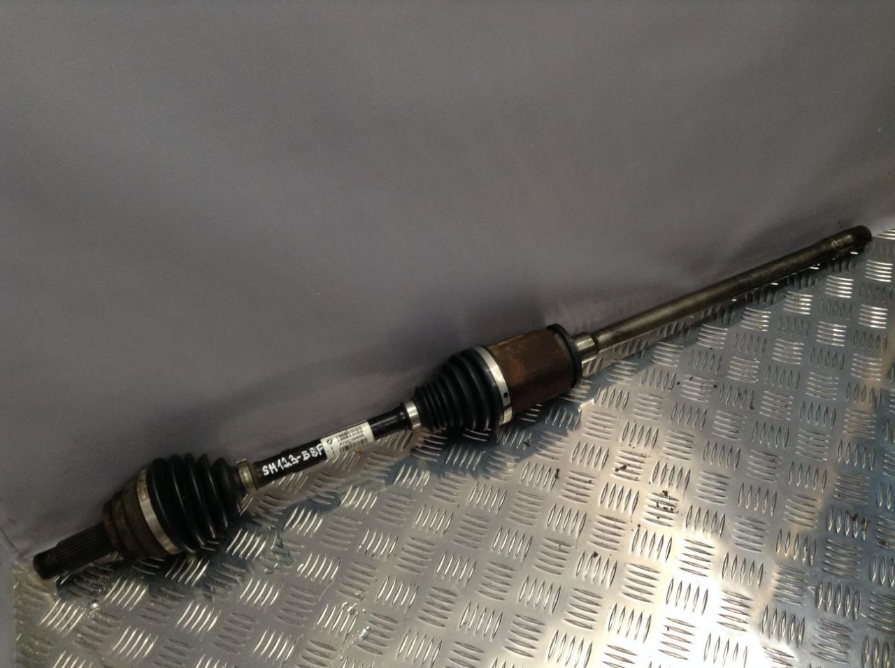 полуось передняя правая (приводной вал, ШРУС) BMW X5 E70 2008, 3.0 л., N52 B30 A, бензин, АКПП, внедорожник 5 дв., 7553946 - фото №1