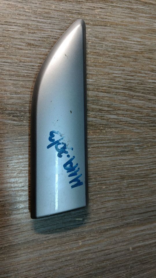 молдинг двери передней правой Land Rover Range Rover Evoque L538 2013, 2.2 л., 224DT, дизель, АКПП, внедорожник 5 дв., BJ32-29426-ADW, BJ32-29426-BBW - фото №1