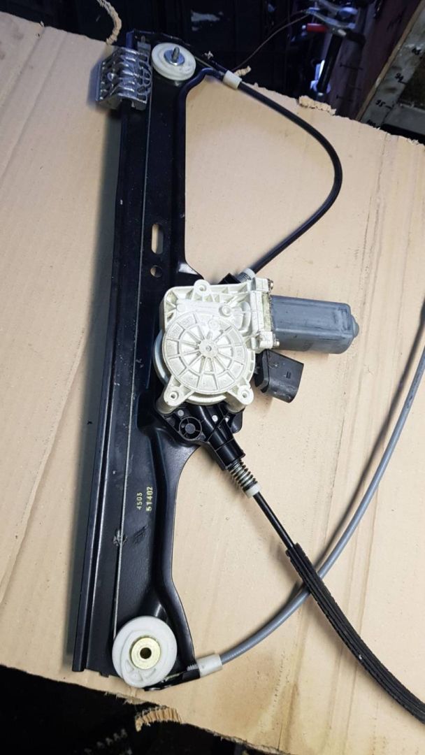 стеклоподъемник электрический передний правый BMW 5 серия E60/E61 2005, 7075668 - фото №1