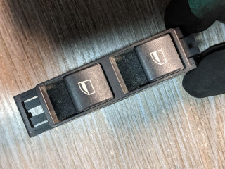 кнопка стеклоподъемника двери передней правой BMW 3 серия E46 2002, 2.2 л., бензин, АКПП, седан, 6902179, 61316902179