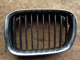 заглушка (решетка) в бампер BMW 5 серия E39 1997, 2.0 л., АКПП, универсал, 8159315