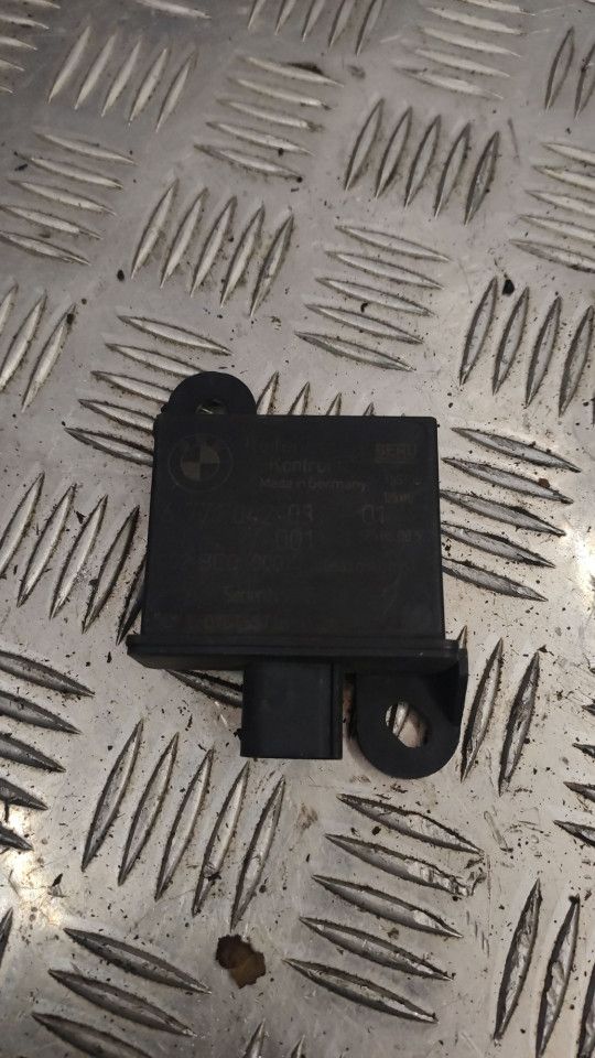 датчик давления в шине BMW X5 E70 2008, 4.8 л., N62 B48 B, бензин, АКПП, черный, внедорожник 5 дв., 6771042 - фото №1