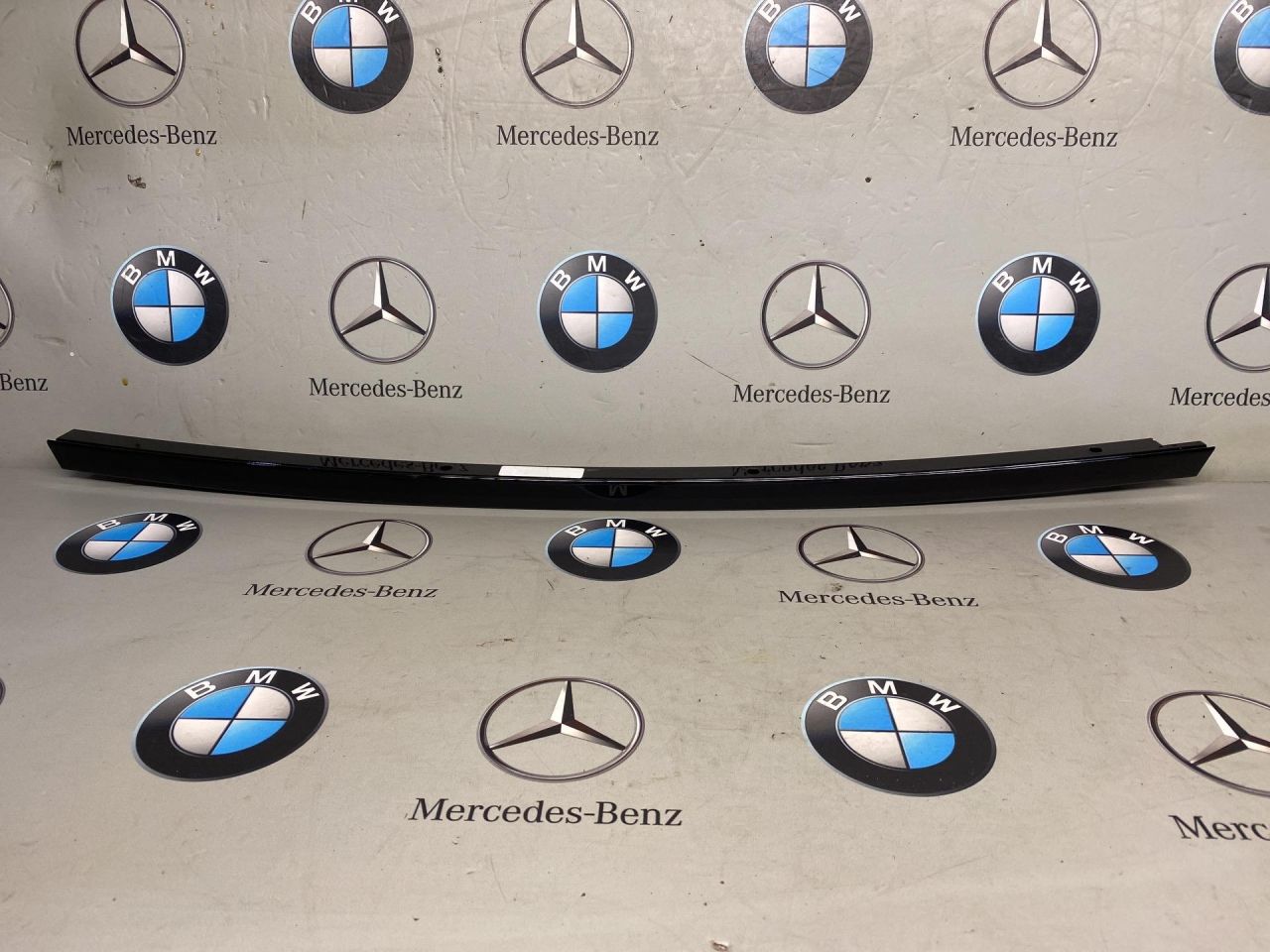 молдинг двери задней правой BMW 2023, 3.0 л., B58 B30 A, бензин, 475 - фото №1