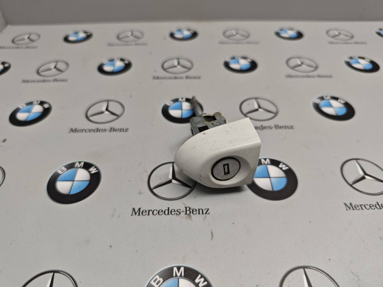 личинка дверного замка BMW X3 F25 2011, 3.0 л., N52 B30, бензин - фото №1