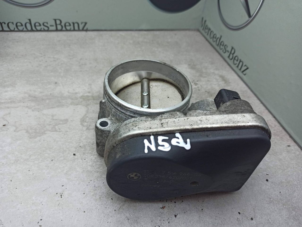 заслонка дроссельная BMW 5 серия E60/E61 2007, 3.0 л., N52 B30, бензин, 7516946 - фото №1