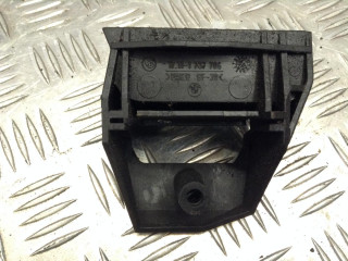 кронштейн радиатора BMW 7 серия E38 [рестайлинг] 2001, 2.9 л., АКПП, седан, 1737706