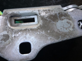 петля капота правая Mercedes-Benz 2013, 2.1 л., OM 651.913, дизель, АКПП, седан