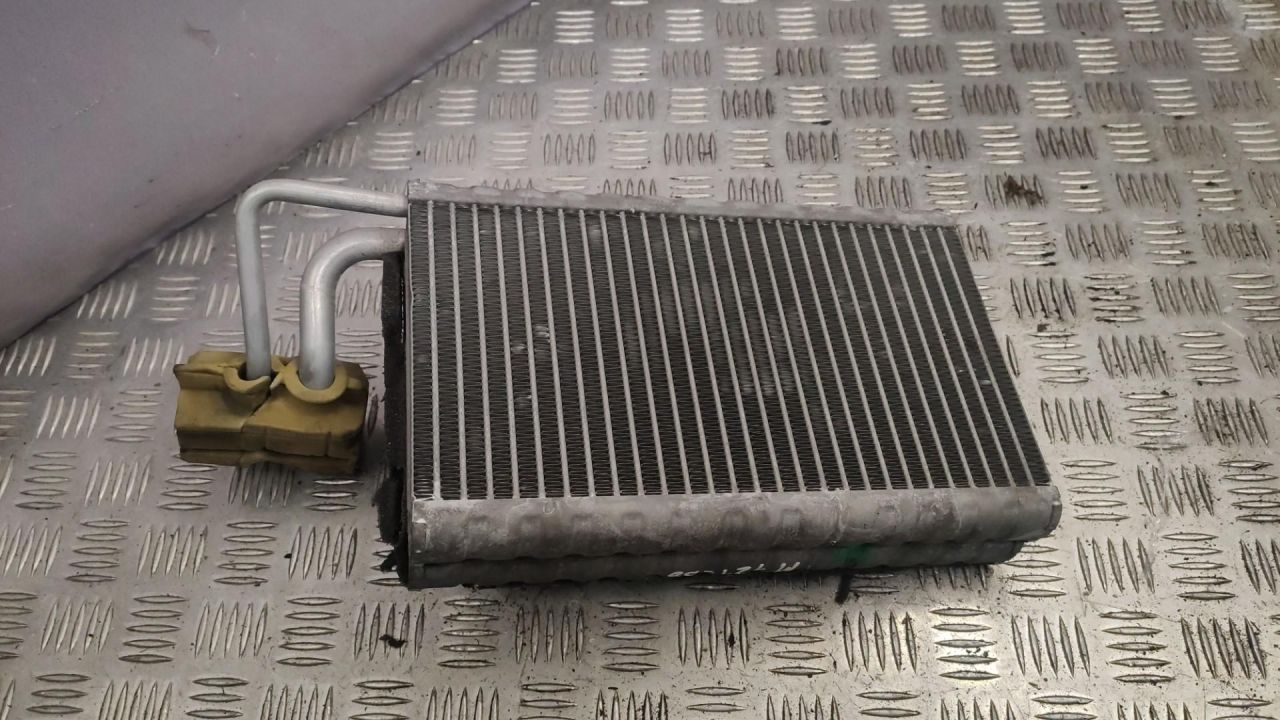 осушитель кондиционера BMW 5 серия E60/E61 2007, 3.0 л., дизель, АКПП, универсал, 6946043 - фото №1