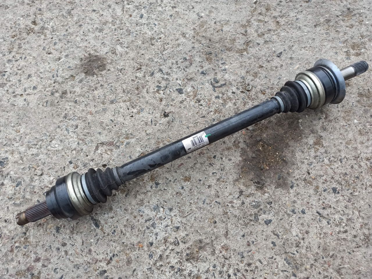 полуось задняя (приводной вал, ШРУС) BMW 7 серия F01/F02 2011, 3.0 л., N54 B30 A, бензин, седан, 7577508 - фото №1