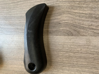 захватный крюк капота BMW 5 серия E60/E61 2007, 3.0 л., N53 B30 A, бензин, АКПП, седан, 51437008233